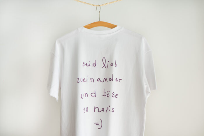 Oversized Shirt "Seid lieb" - Weiß – Bild 2